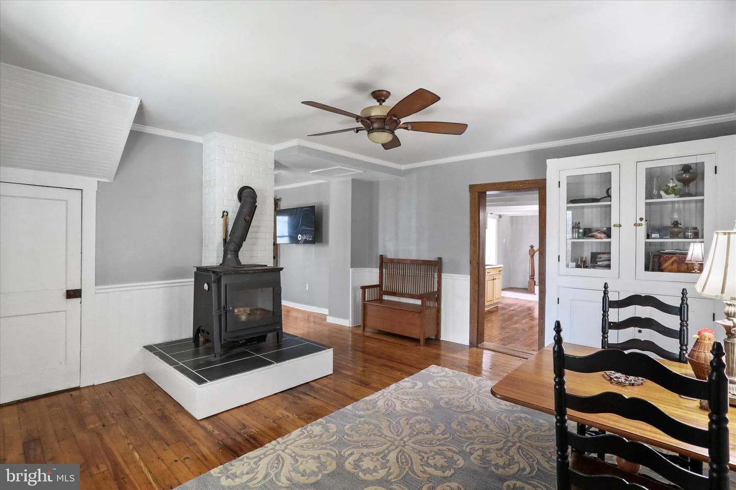 799 Stephens Lane photo 8