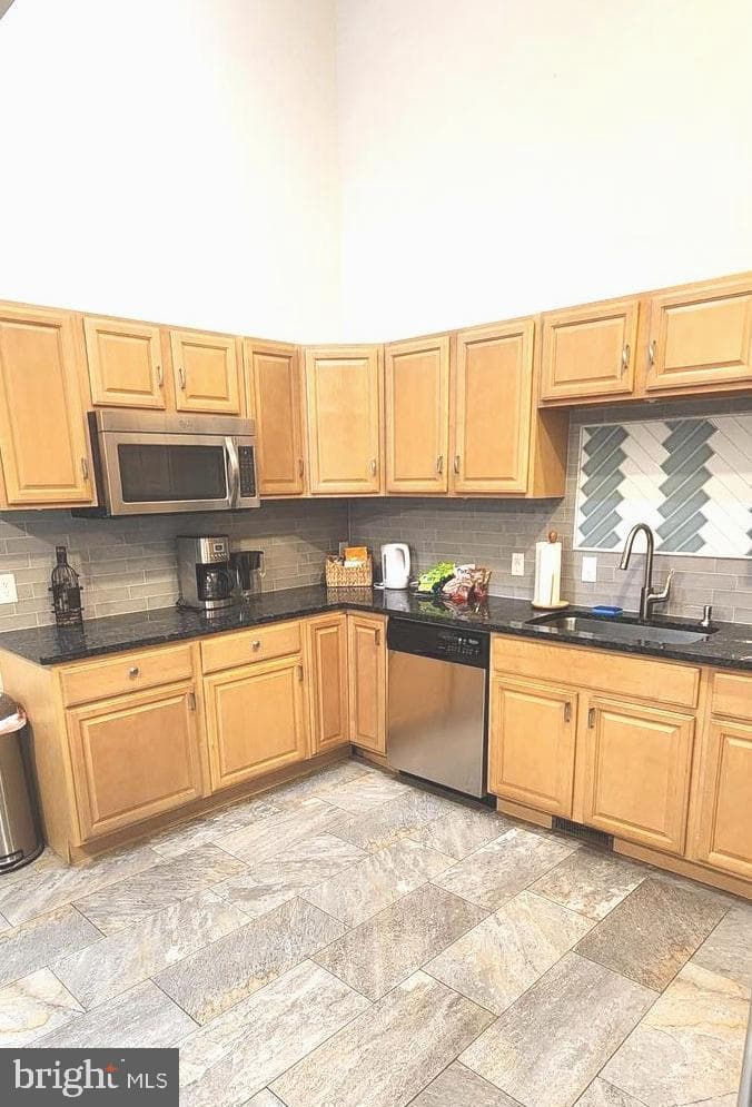 1112 Lee Road photo 23