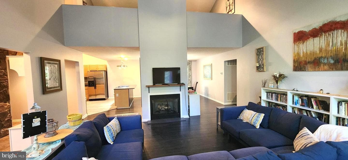1112 Lee Road photo 9