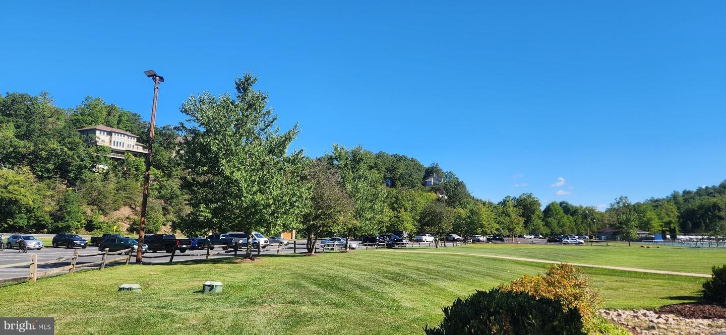 1112 Lee Road photo 92