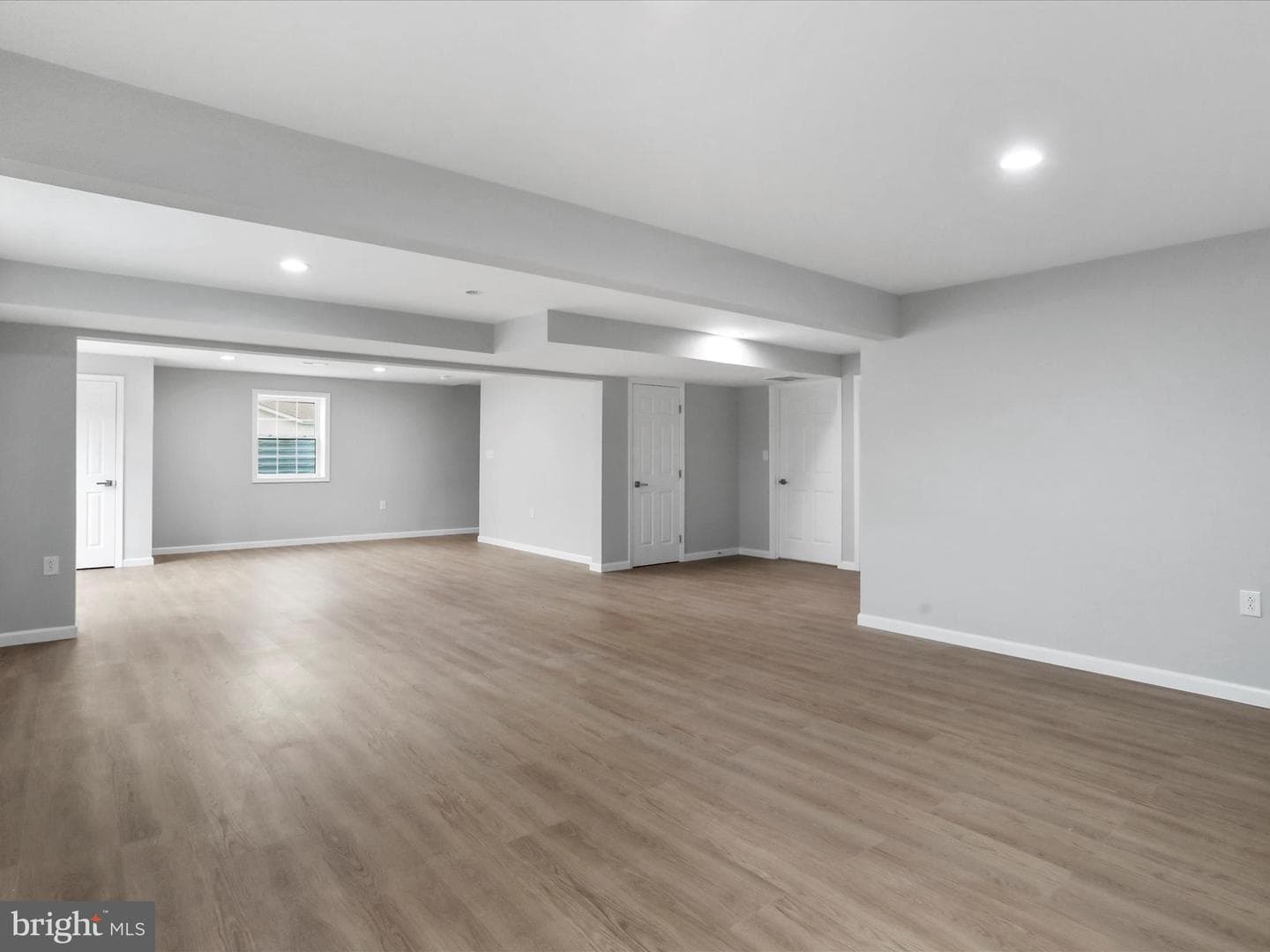 602 W Spring Street photo 32