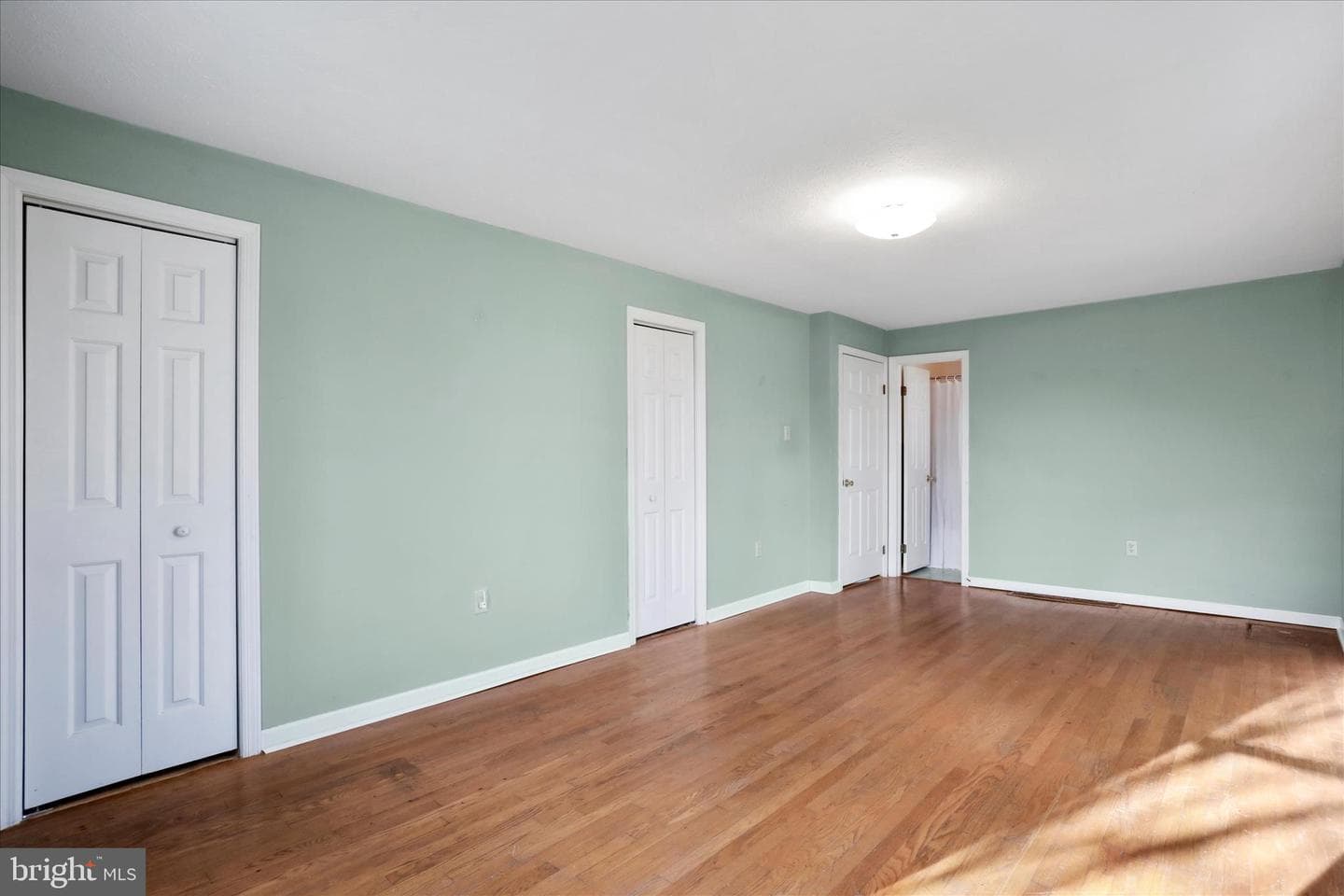 80 Honeysuckle Avenue photo 11