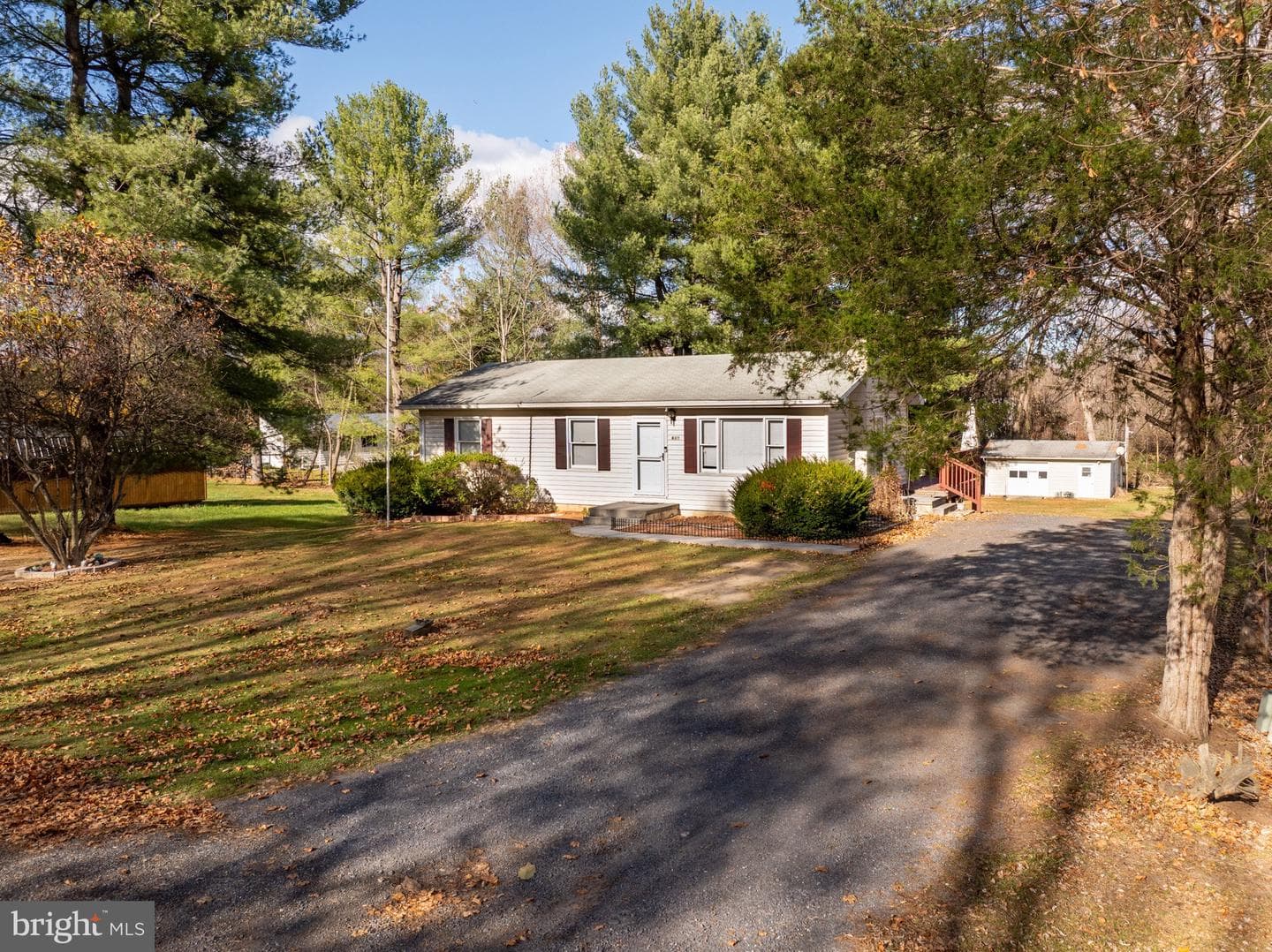 460 Massanutten Drive photo 2