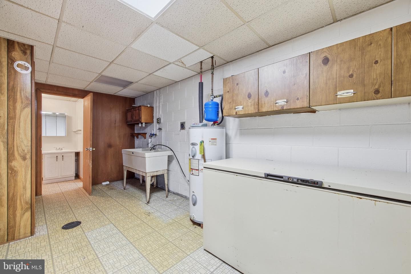 460 Massanutten Drive photo 34