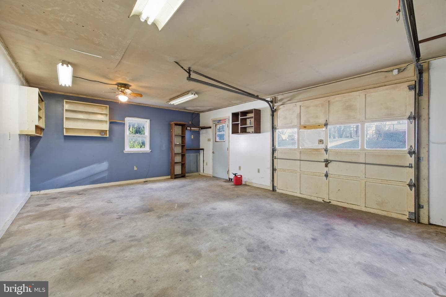 460 Massanutten Drive photo 40