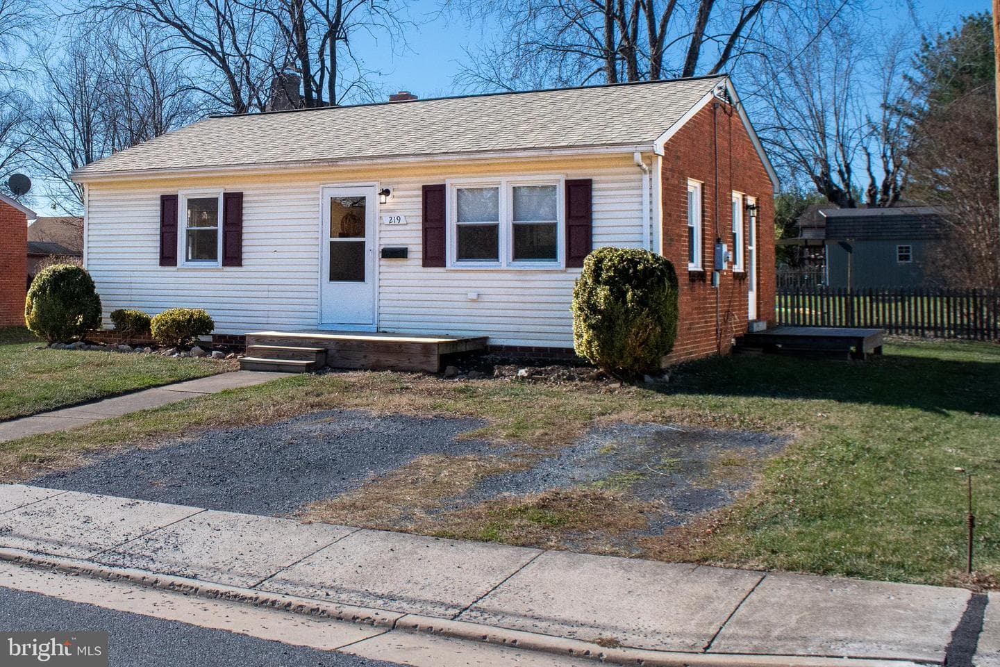 219 Virginia Street photo 21