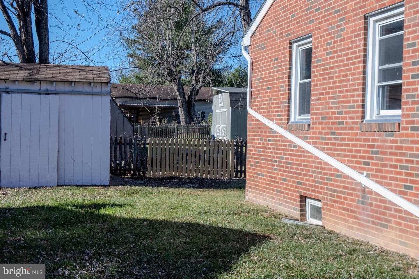 219 Virginia Street photo 28