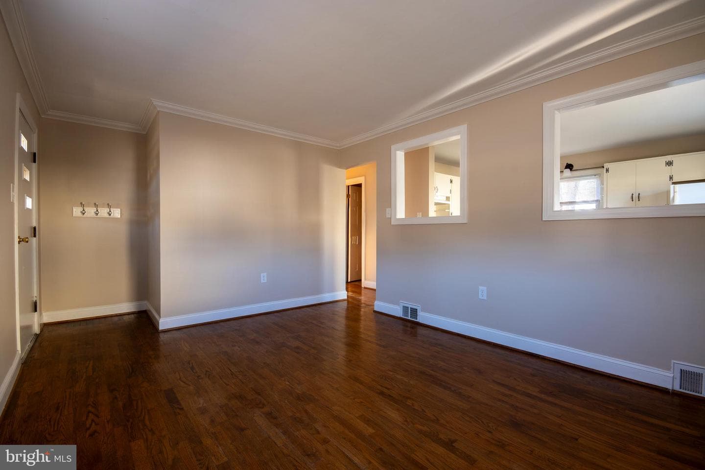 219 Virginia Street photo 3