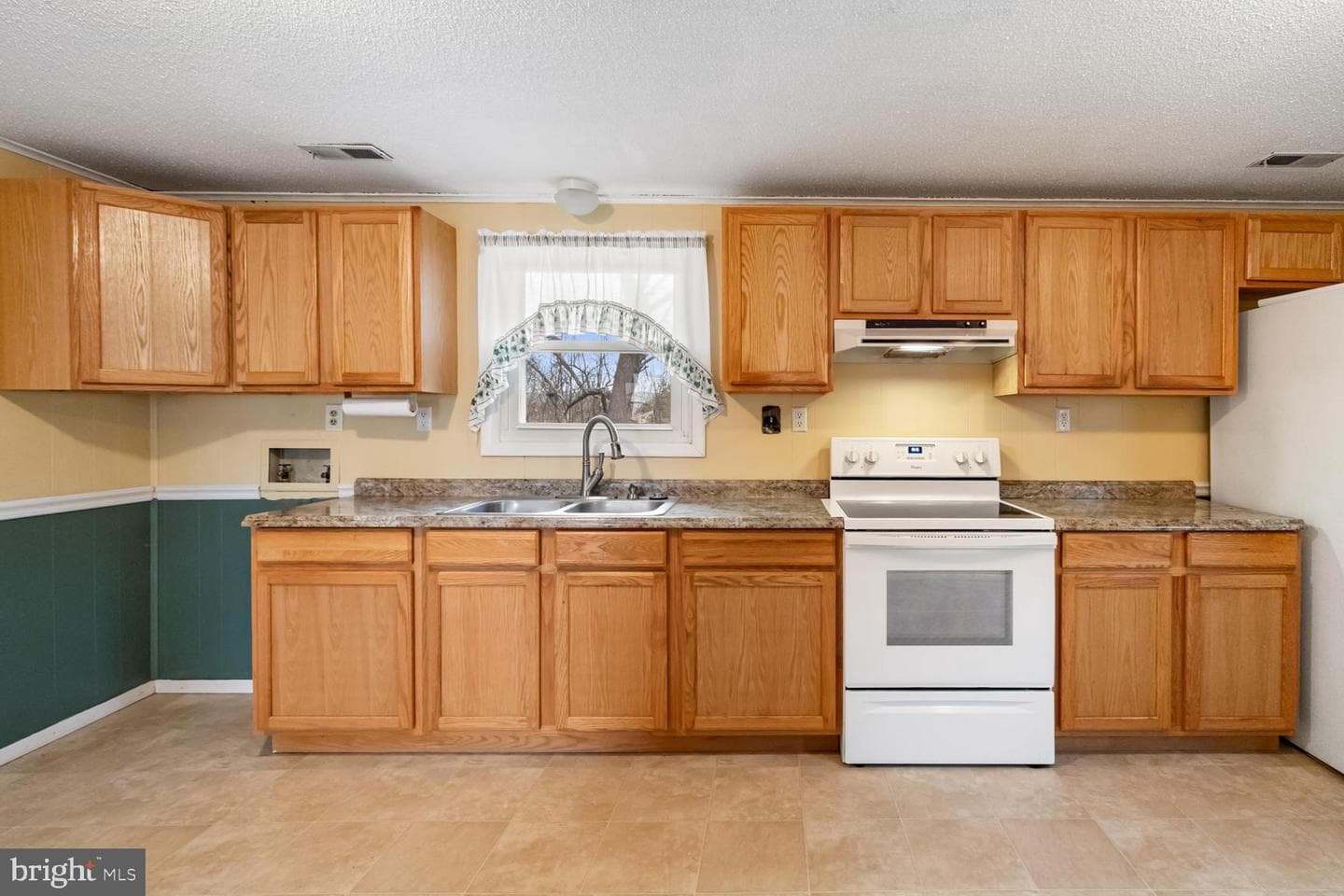 100 Orchard Street photo 16