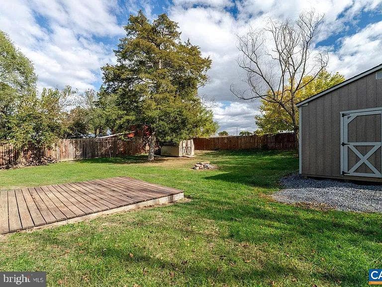 61 Golden Maple Lane photo 48