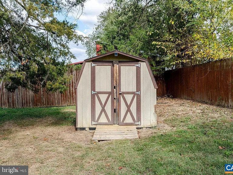 61 Golden Maple Lane photo 51