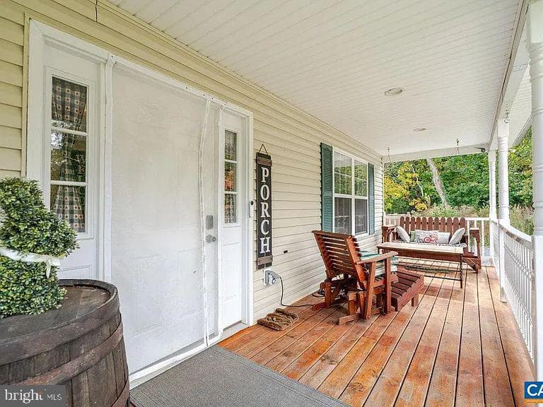 61 Golden Maple Lane photo 8