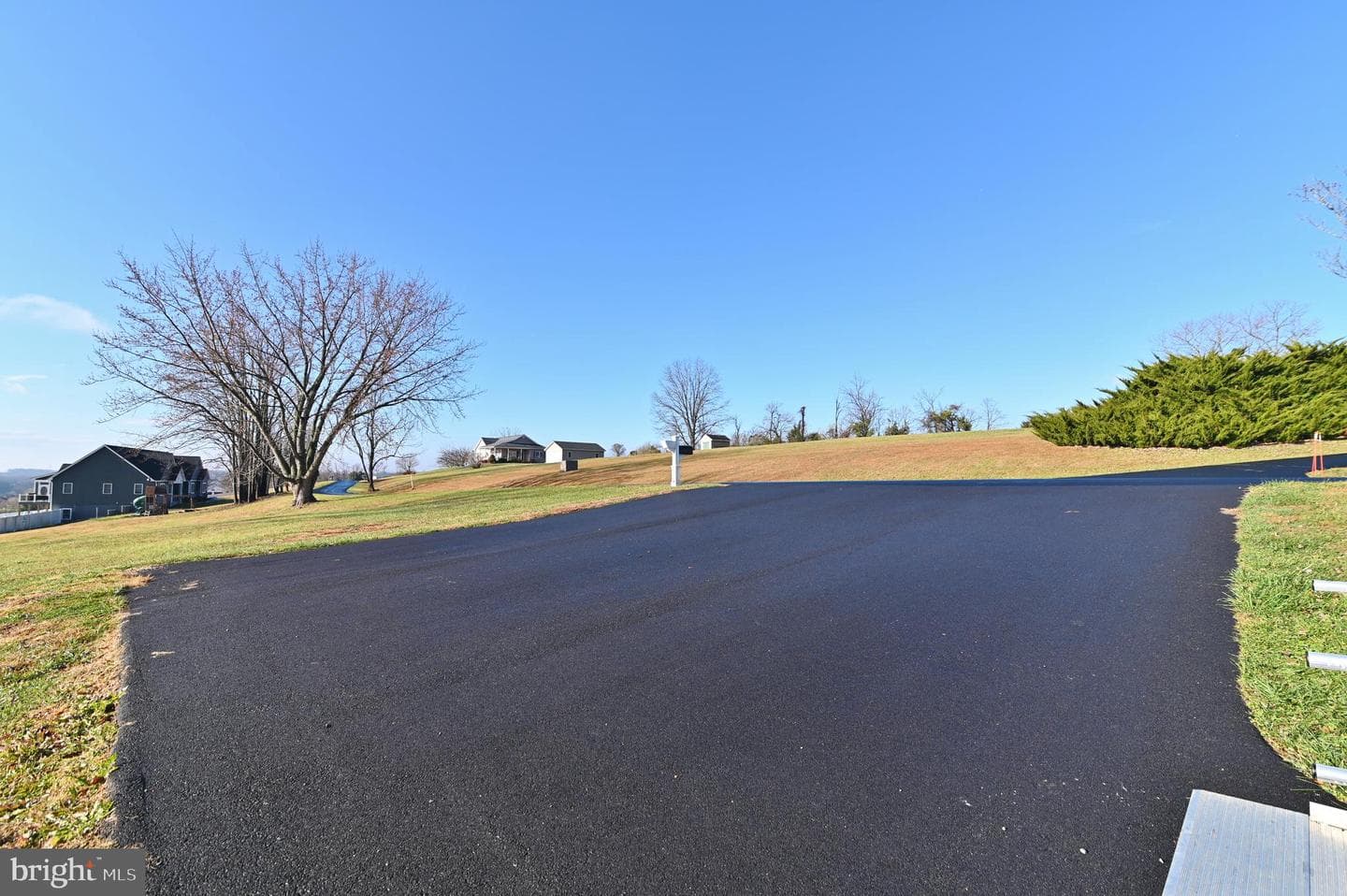 522 Manor Hill Drive photo 3