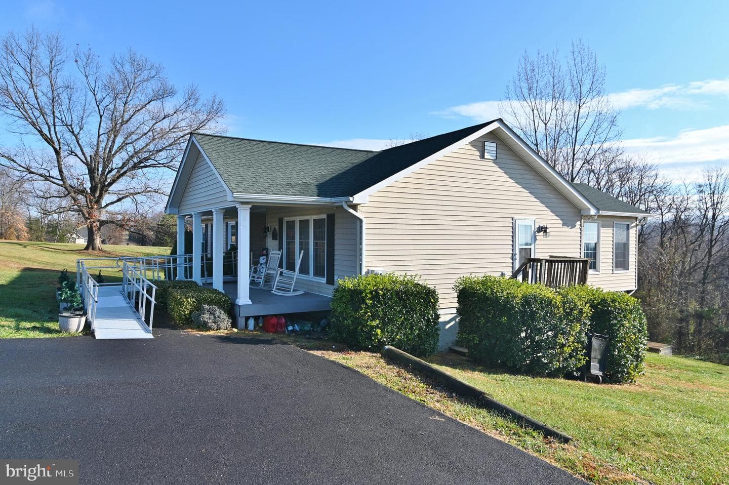 522 Manor Hill Drive photo 4