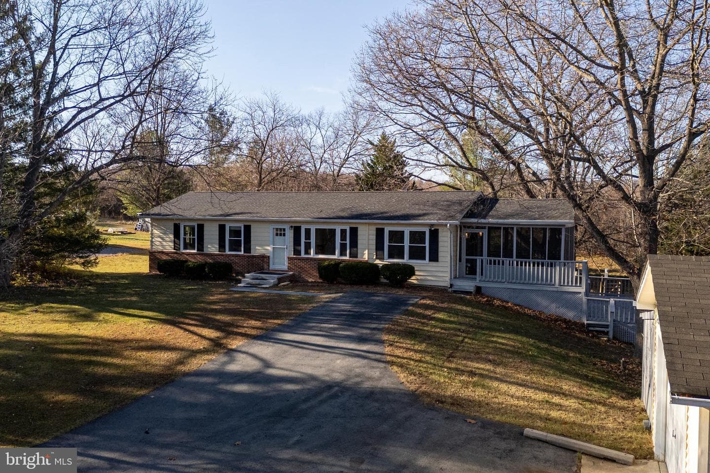 539 Lupton Road photo 1