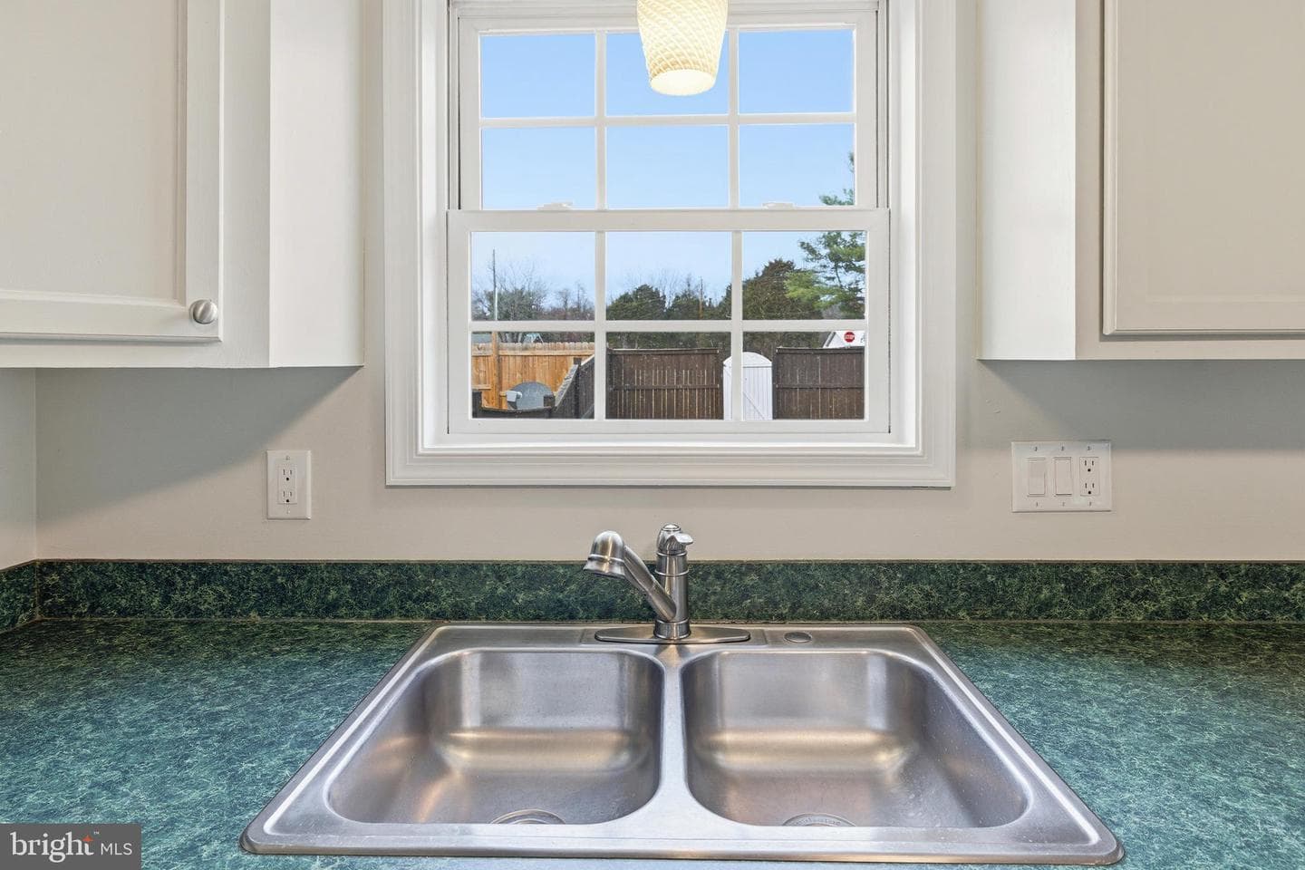 102 Kadies Lane photo 6