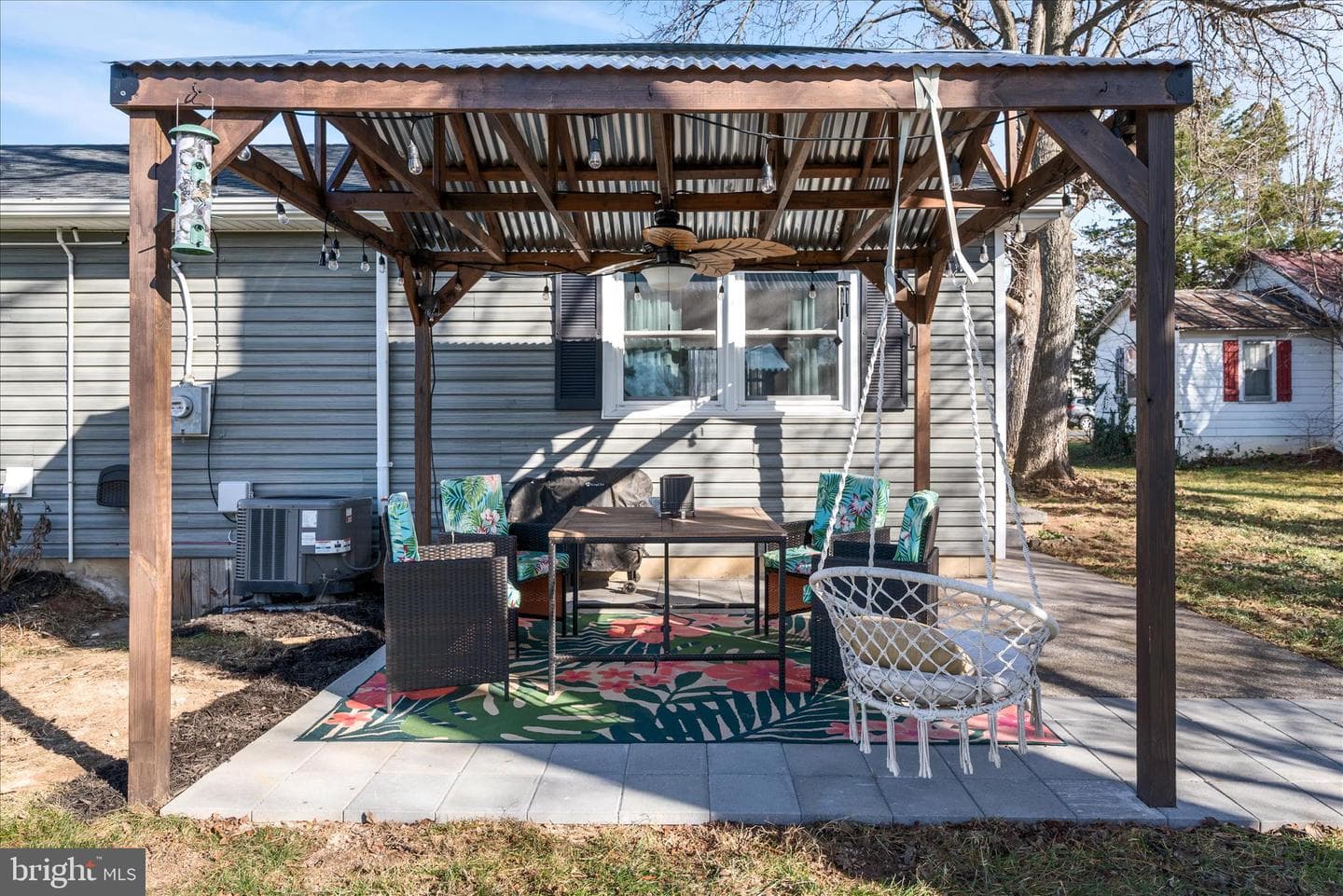 557 Ash Street photo 24