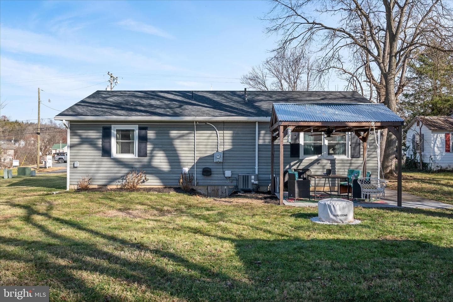 557 Ash Street photo 27