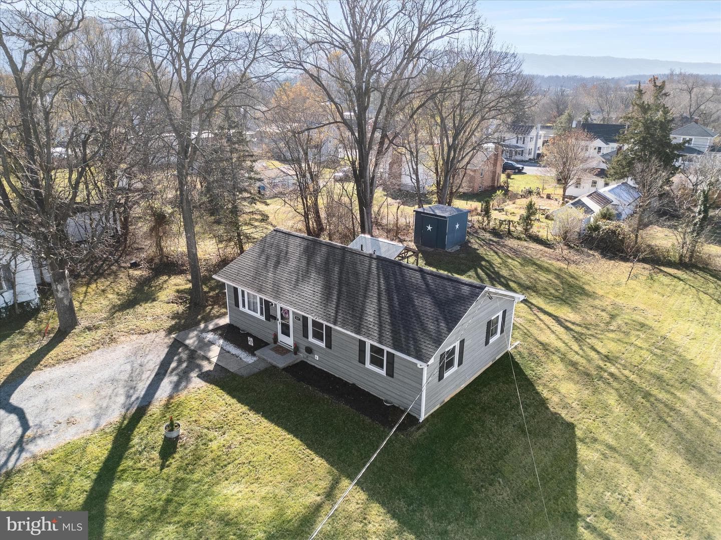 557 Ash Street photo 31