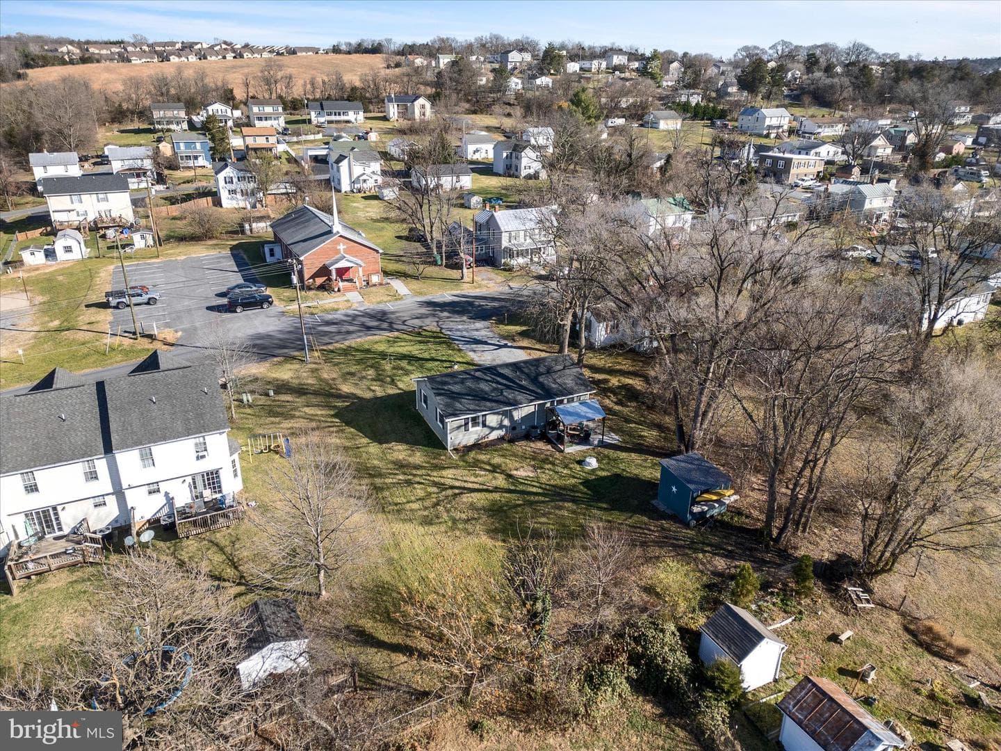 557 Ash Street photo 34