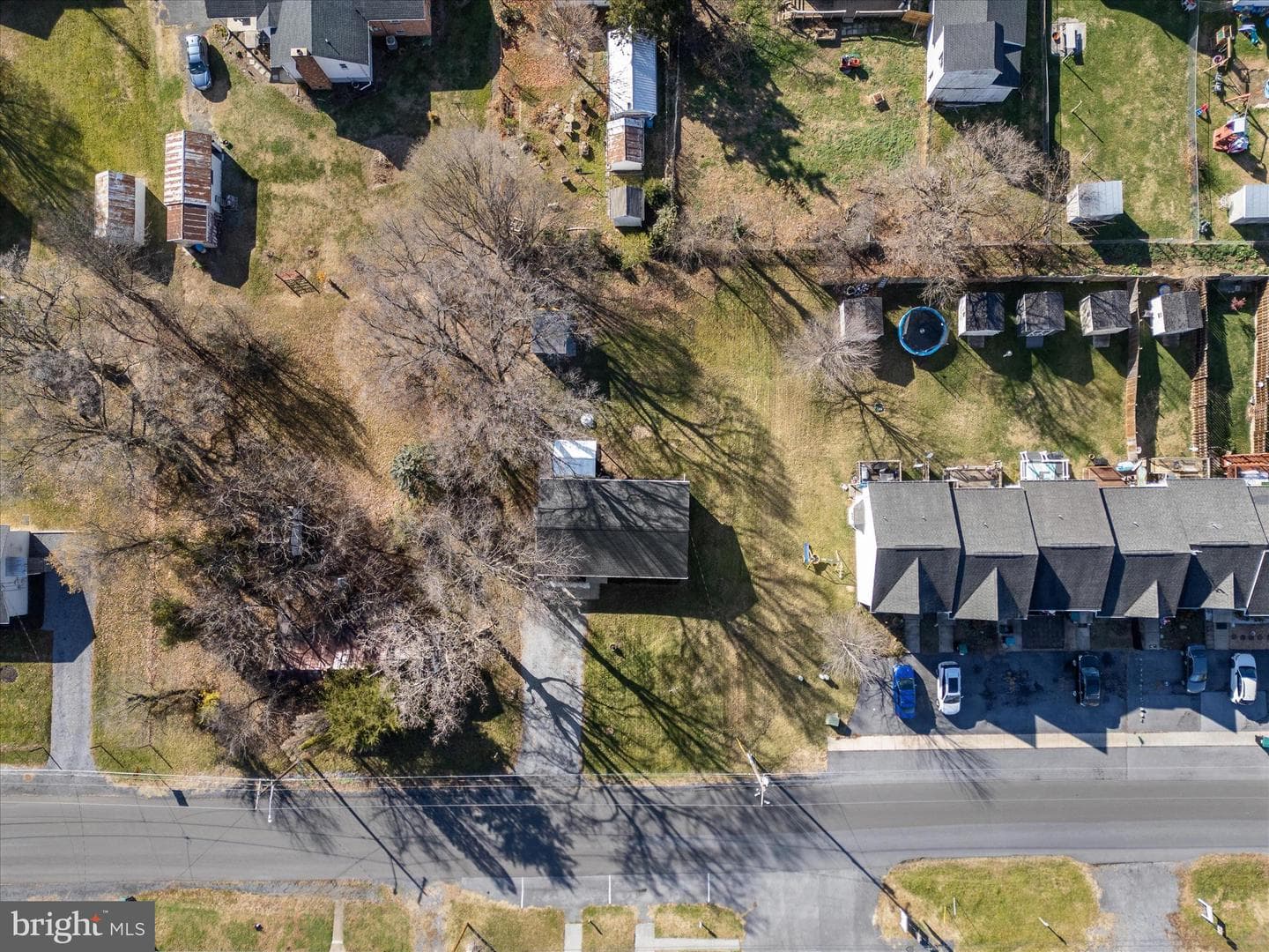 557 Ash Street photo 39