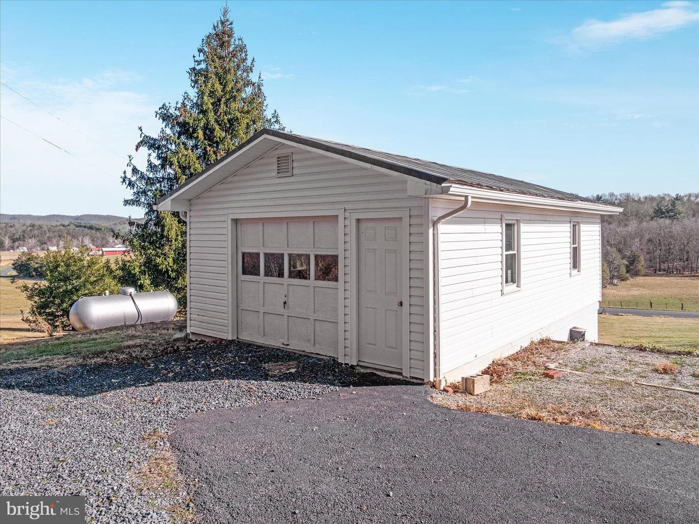 5691 Alum Springs Road photo 46