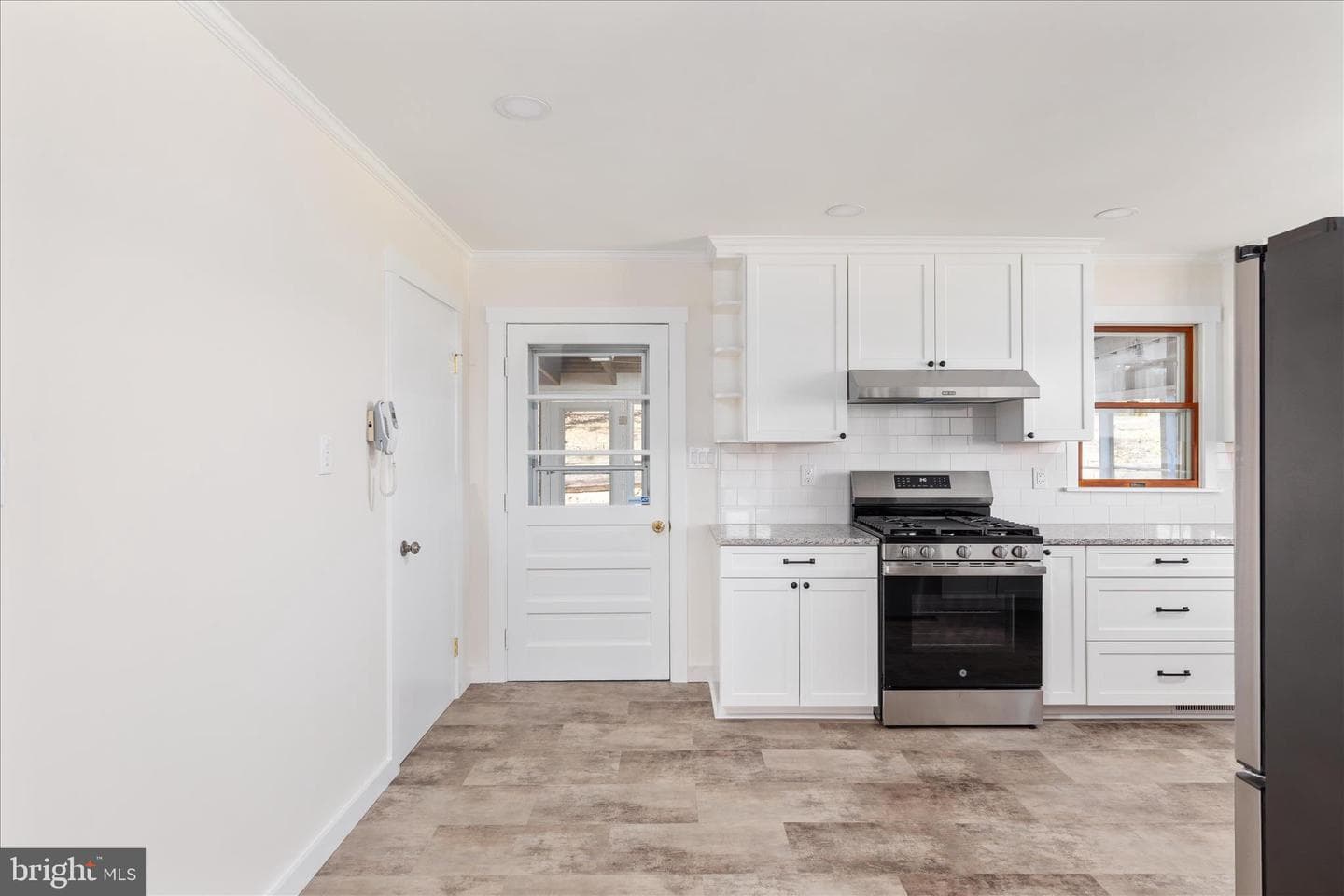 5691 Alum Springs Road photo 8
