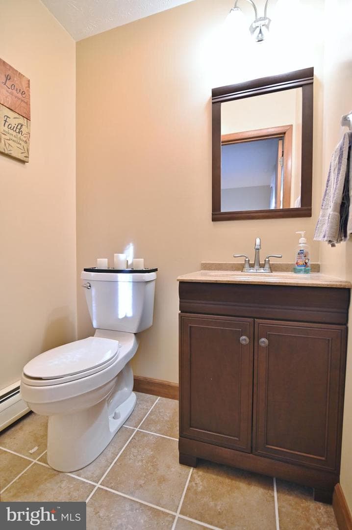 2148 Alonzaville Road photo 21