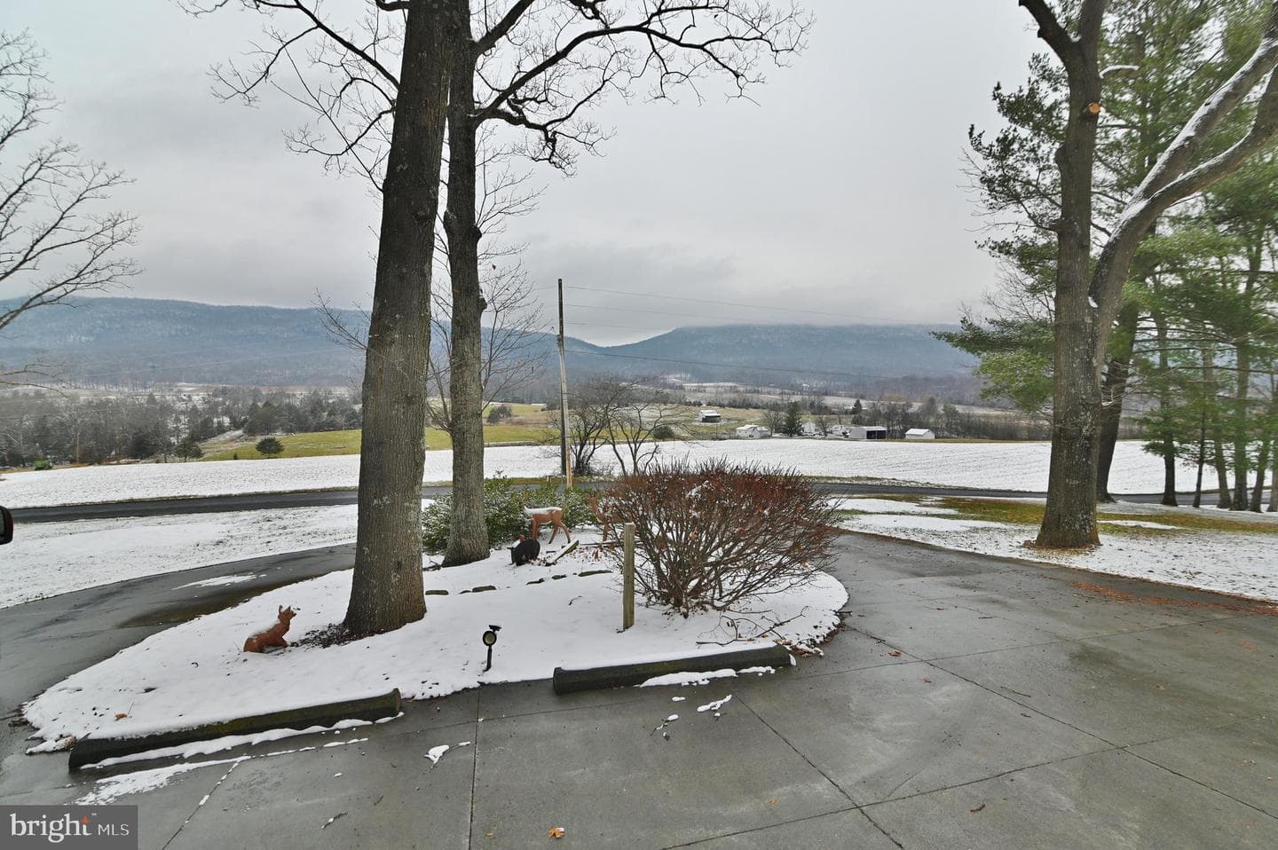 2148 Alonzaville Road photo 40