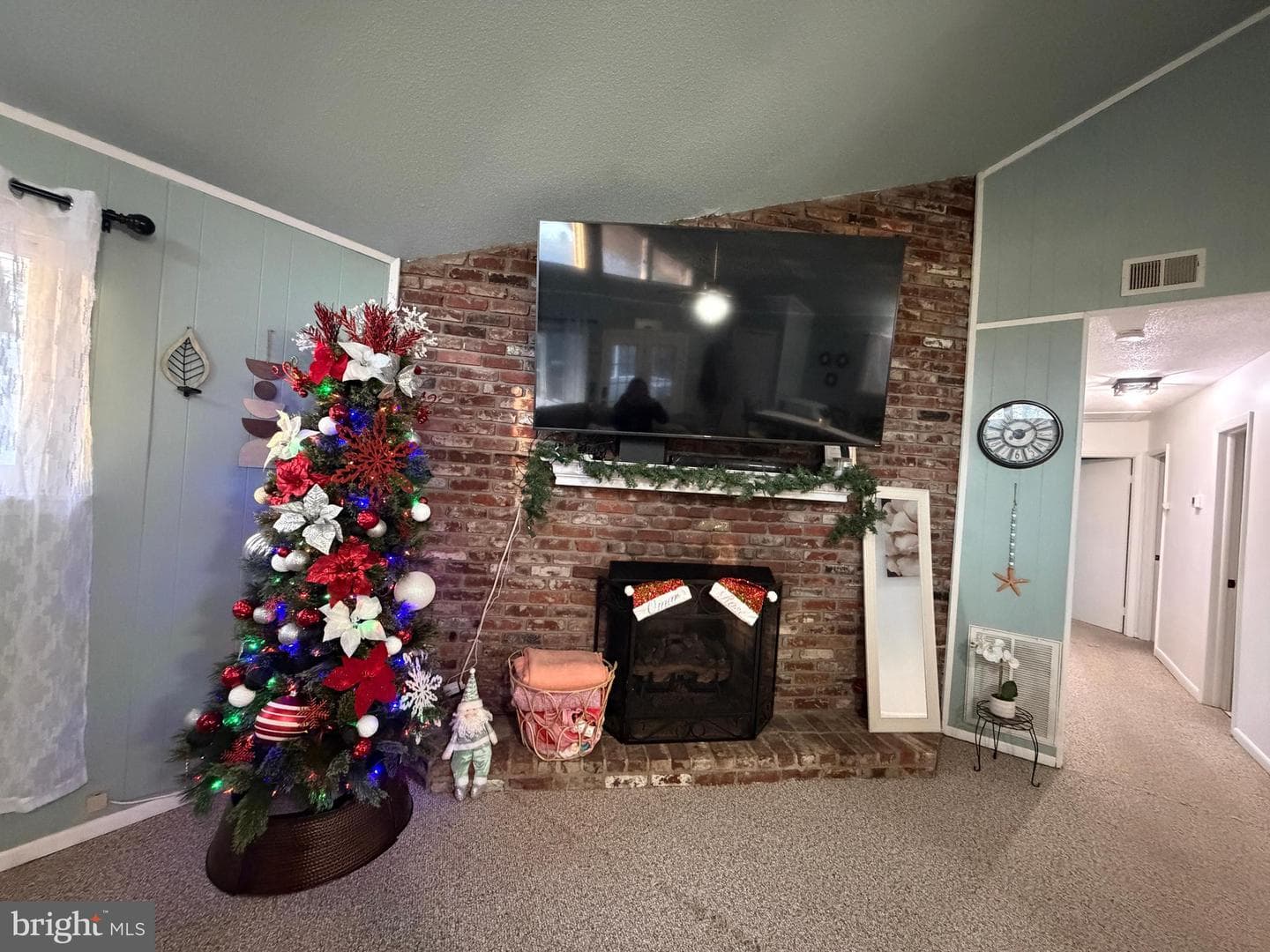 359 Straton Way photo 12