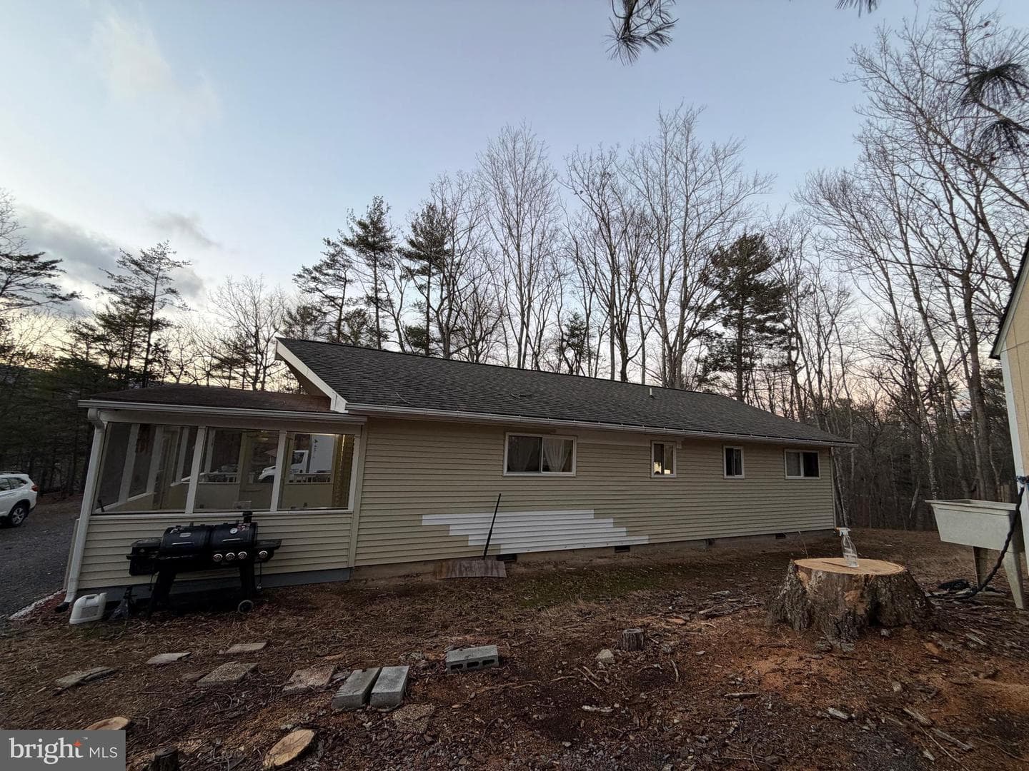 359 Straton Way photo 32