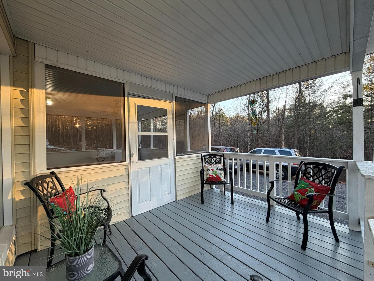 359 Straton Way photo 6