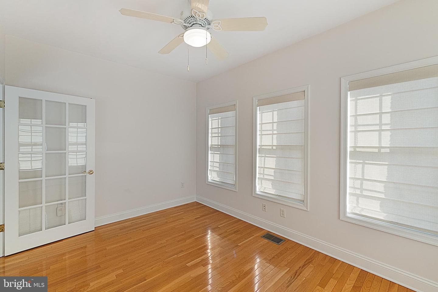 207 Donna Drive photo 27