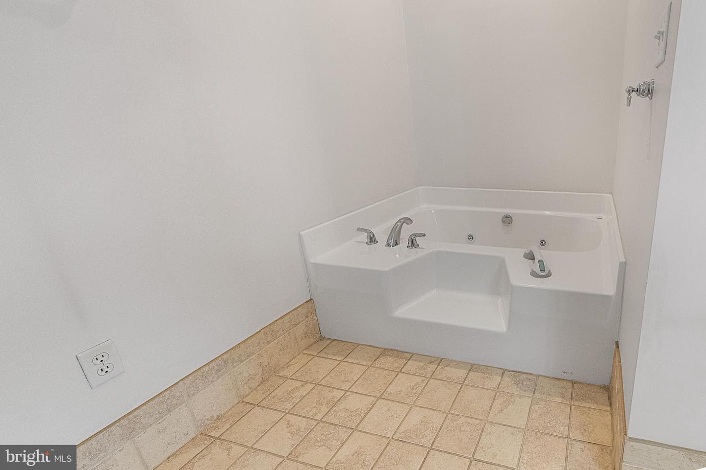 207 Donna Drive photo 49