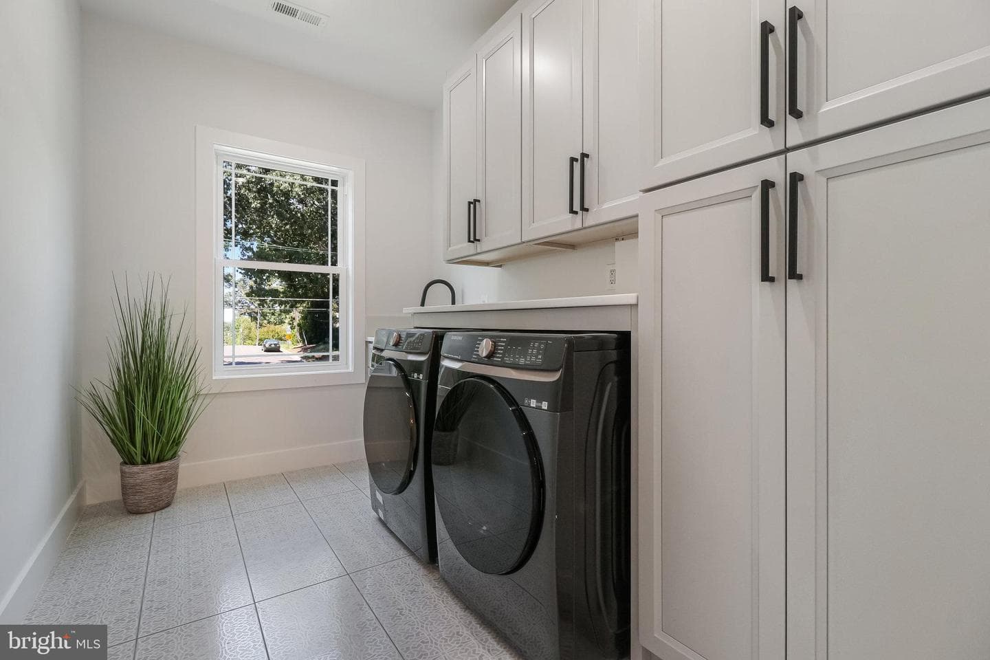 Dooley Drive photo 15