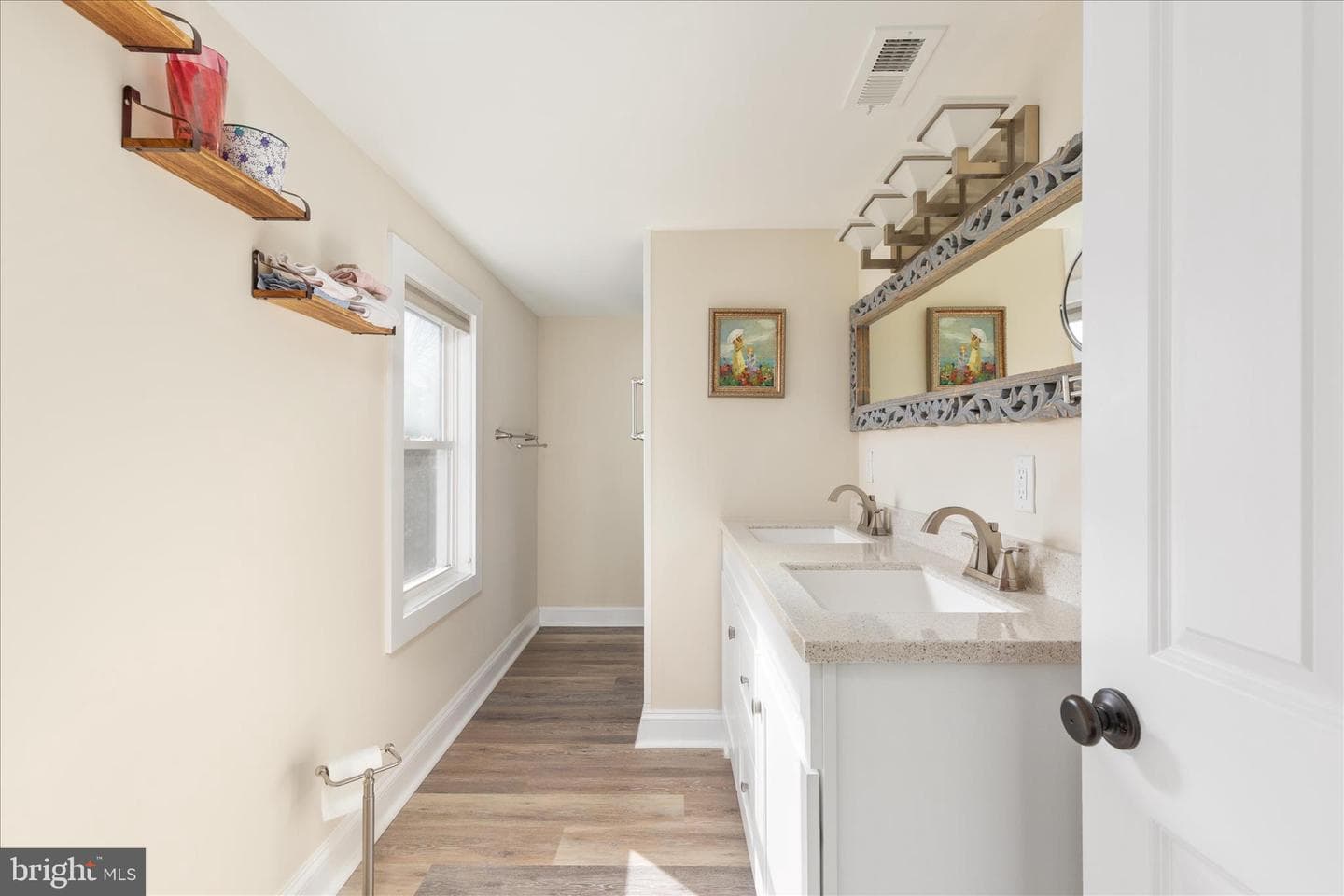 445 Ash Street photo 28