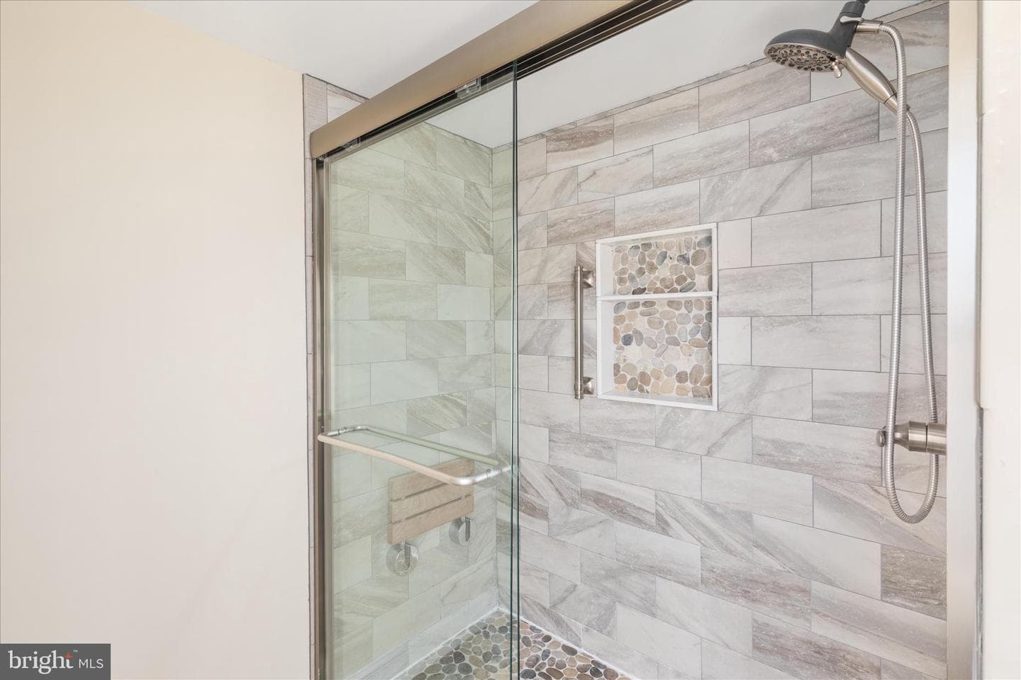 445 Ash Street photo 29