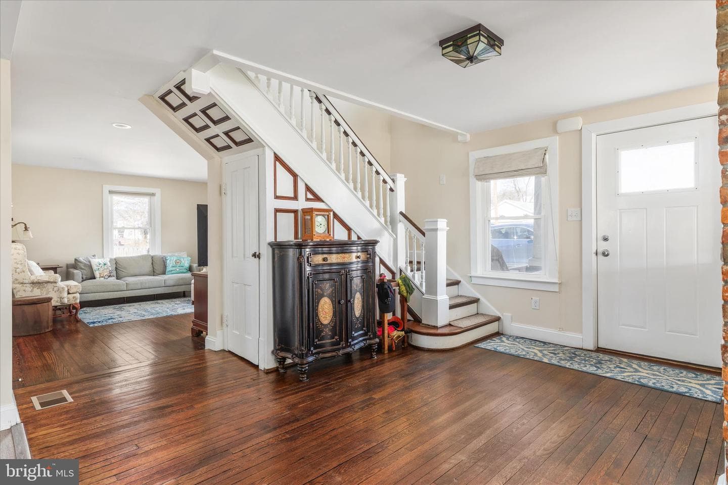 445 Ash Street photo 3