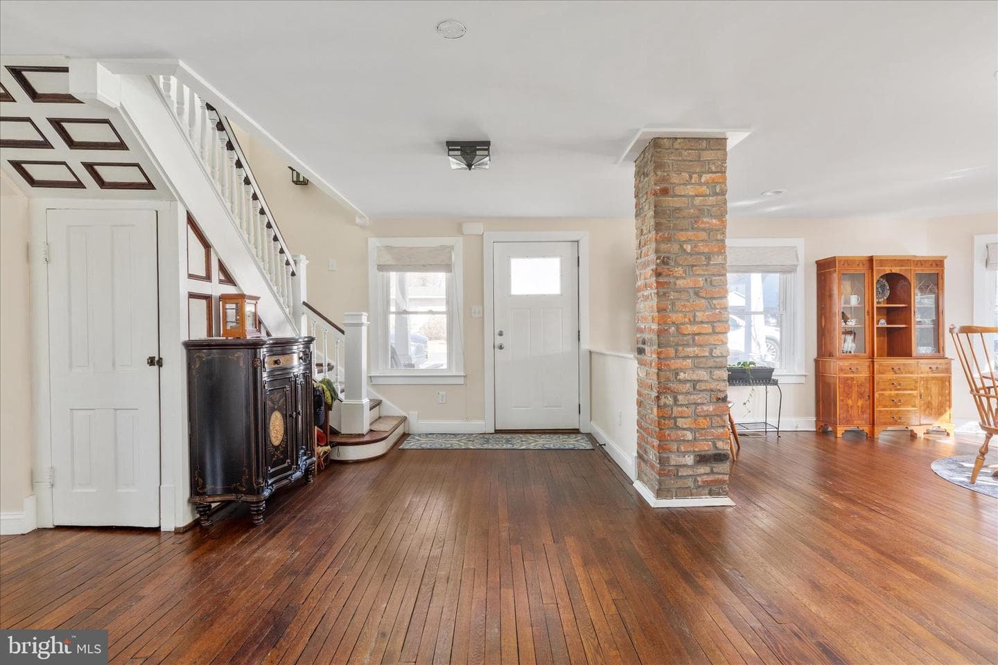 445 Ash Street photo 4