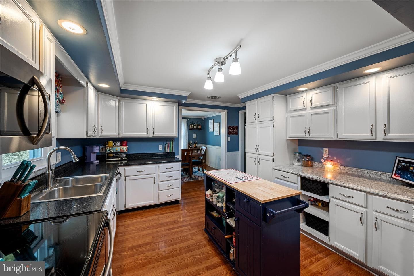 95 Cecelia Street photo 25
