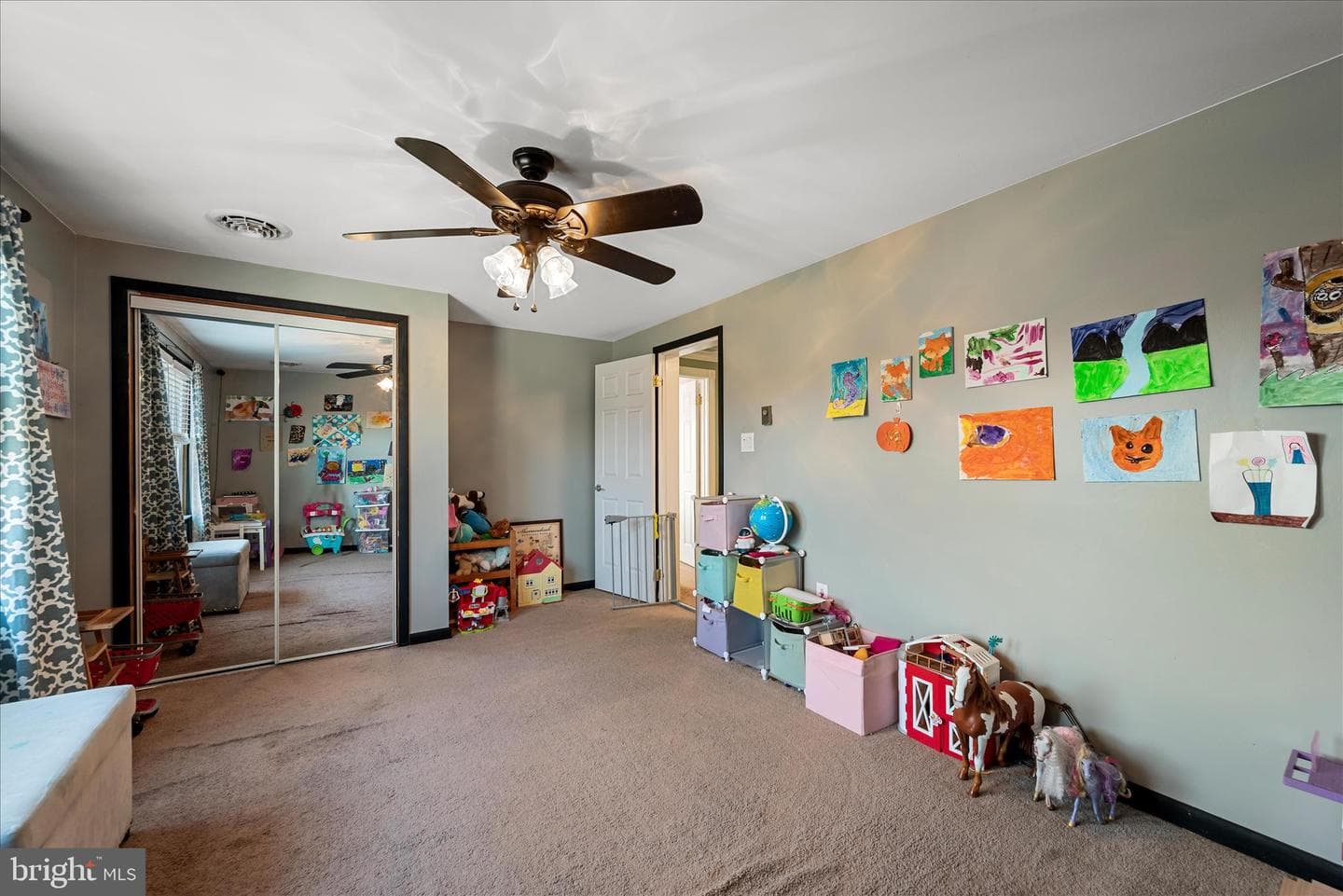 95 Cecelia Street photo 30
