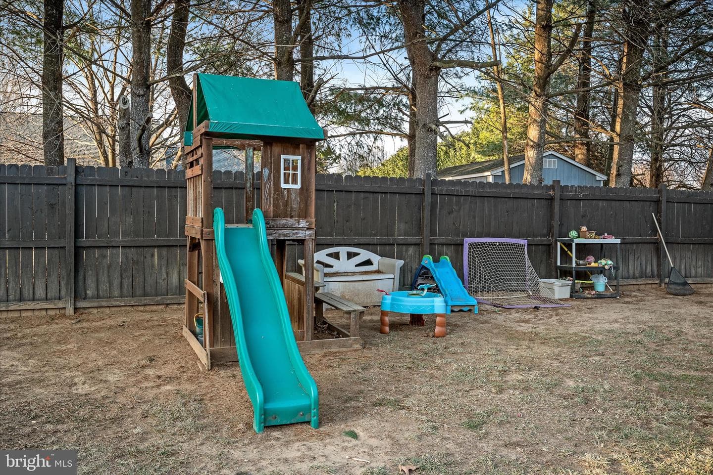 95 Cecelia Street photo 53