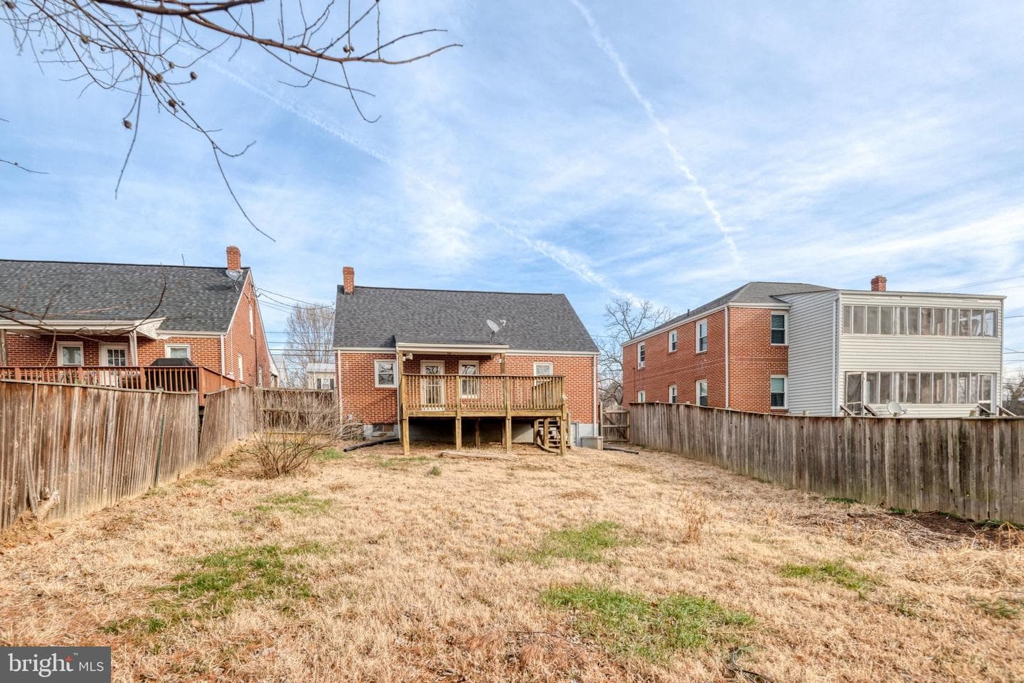 517 W King Street photo 28