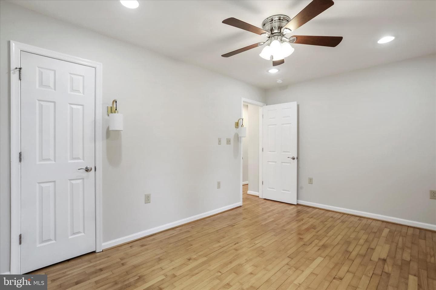 149 Brown Street photo 16