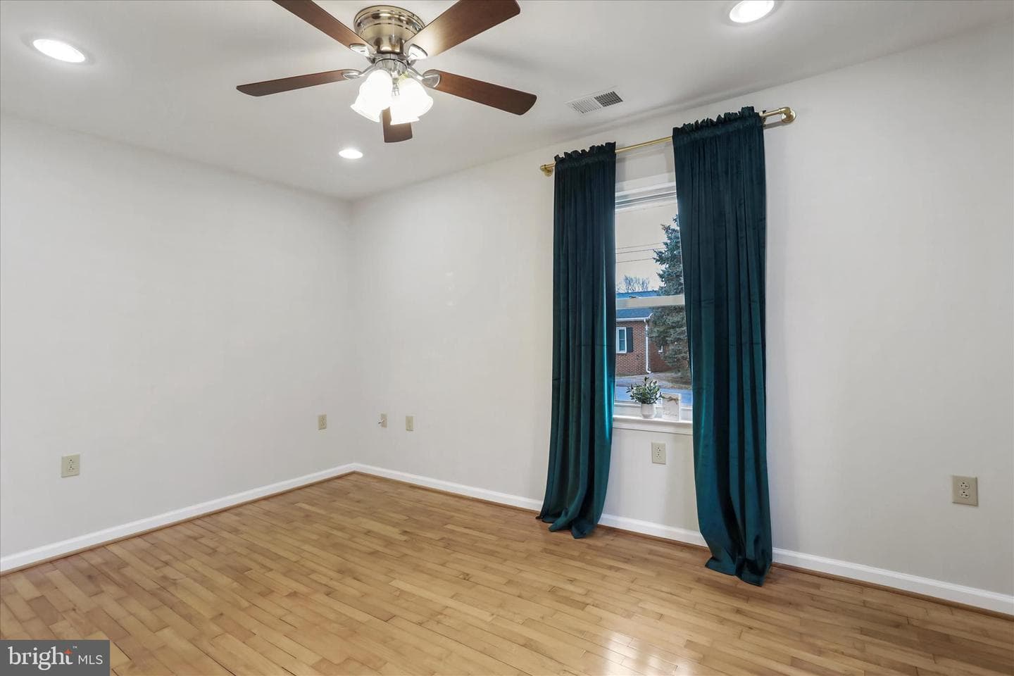 149 Brown Street photo 17
