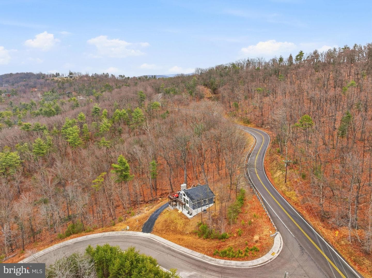 4 Creek Valley Drive photo 39