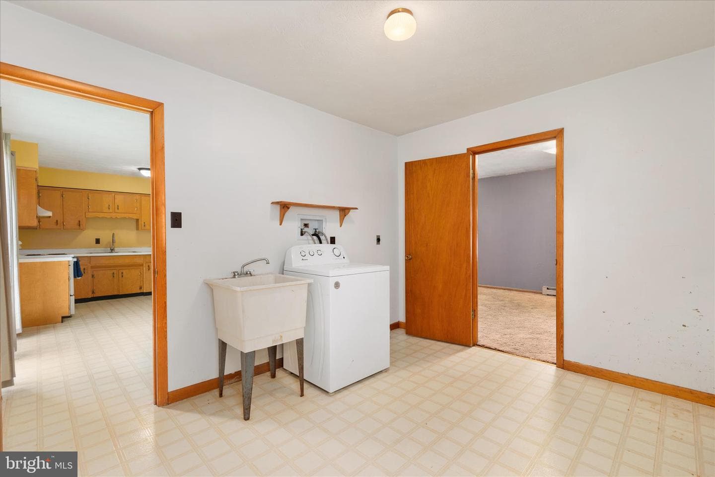 2021 Fairview Road photo 18