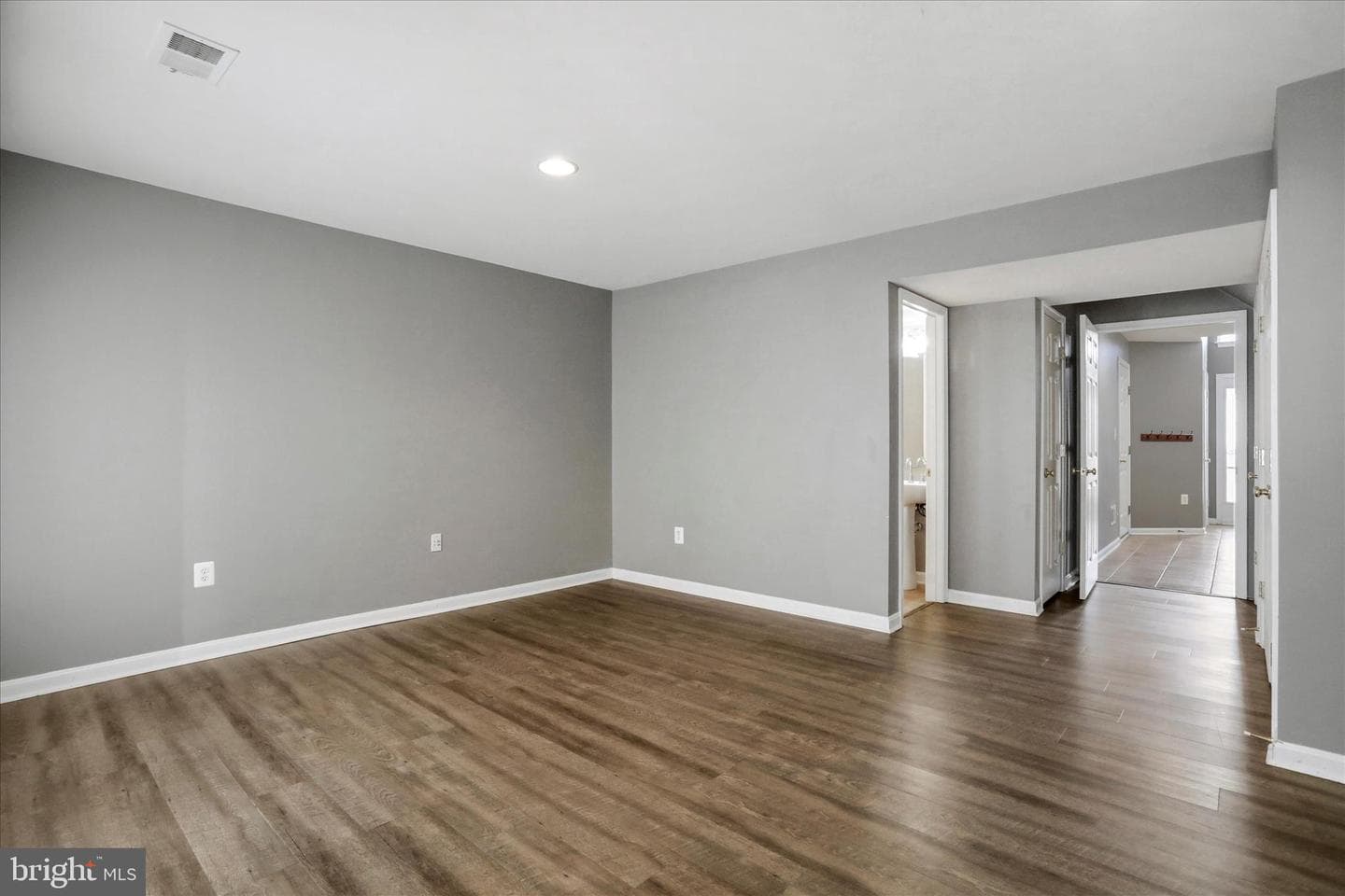 188 Oxbow Drive photo 10