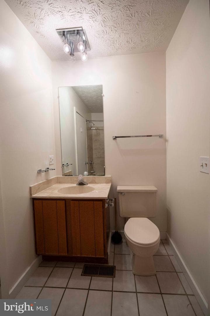 377 Spitz #100 A&b photo 27