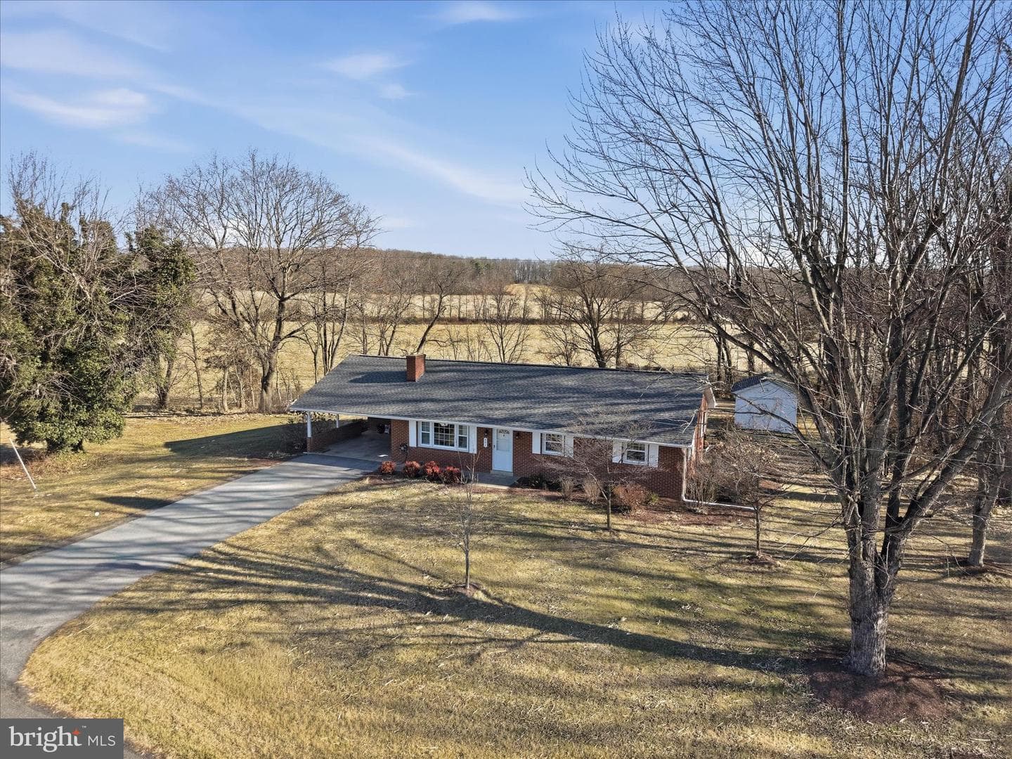 891 Stoneburner Road photo 2